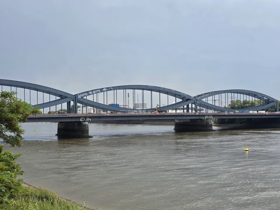 Zweibrückenstraße: Hamburg 20260815 Neue Elbbrücke